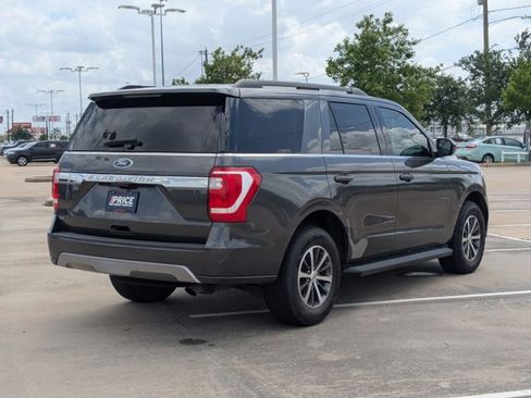 Used 2021 Ford Expedition XLT image 5