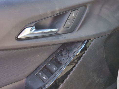 New 2026 Chevrolet Equinox LT image 23