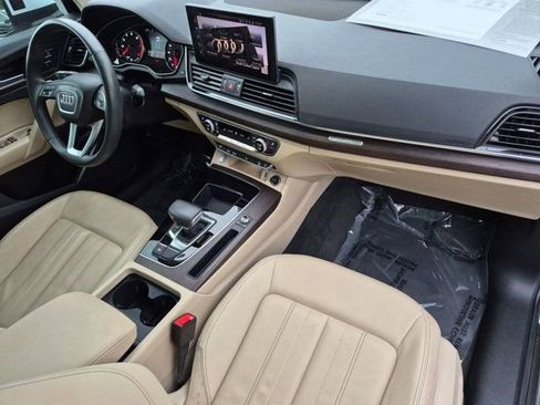 Certified 2023 Audi Q5 2.0T Premium w/ Convenience Package AWD/4WD image 19