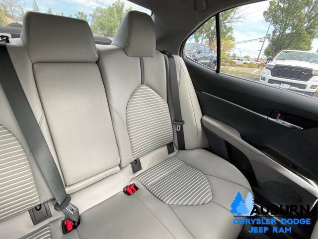 Used 2023 Toyota Camry SE FWD image 17