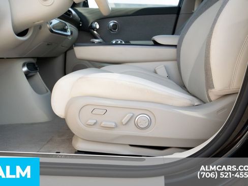 Used 2024 Genesis GV60 RWD image 45