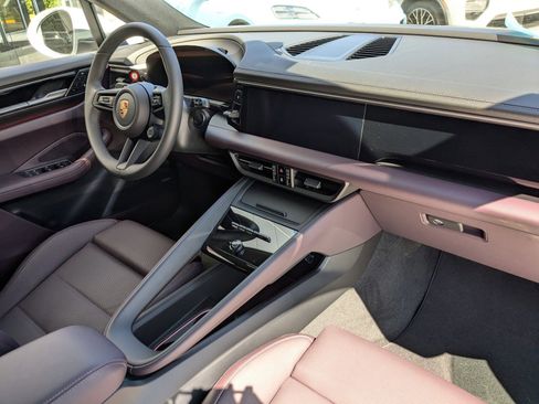 New 2025 Porsche Macan 4S Electric image 24