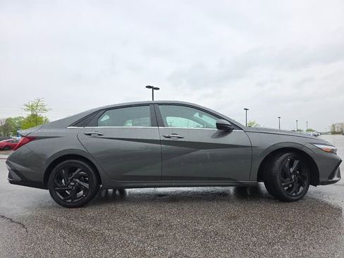 New 2026 Hyundai Elantra SEL Sport Premium FWD image 16