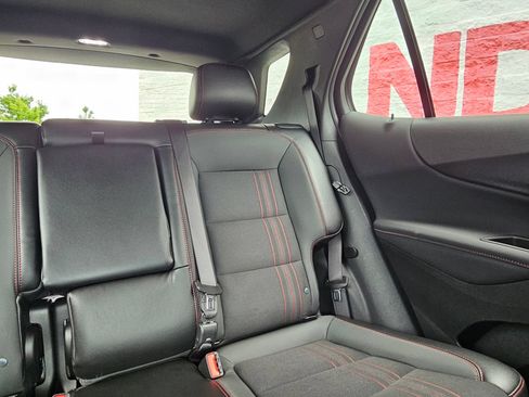 Used 2024 Chevrolet Equinox RS w/ LPO, Floor Liner Package FWD image 26