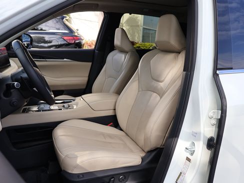 Certified 2023 INFINITI QX60 Sensory w/ Cargo Package image 2