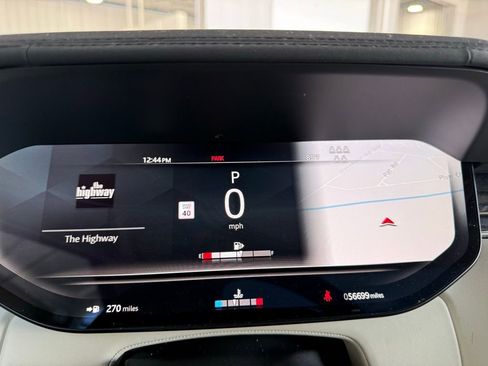 Used 2023 Land Rover Range Rover Long Wheelbase SE image 31