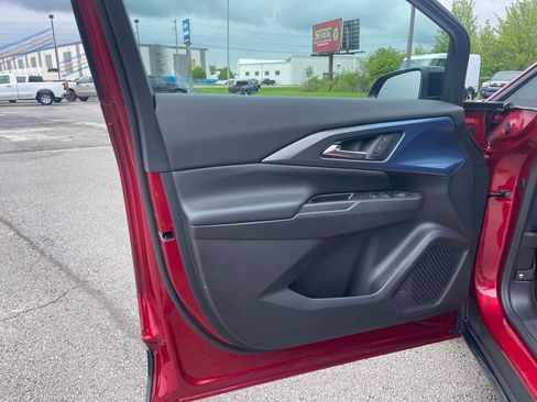 Used 2024 Chevrolet Equinox EV LT w/ LPO, Blackout Package FWD image 14