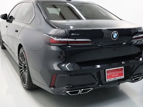 Used 2024 BMW 760i xDrive w/ Executive Package AWD/4WD image 70