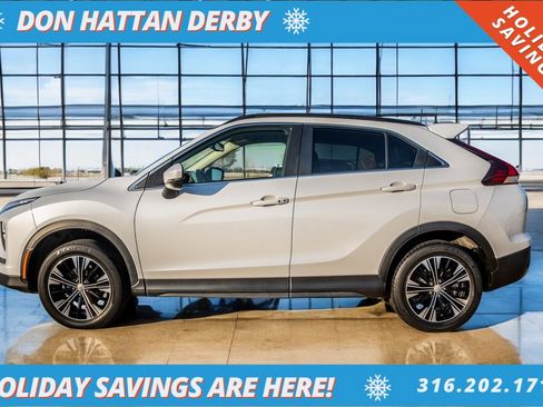 Used 2022 Mitsubishi Eclipse Cross SE image 2