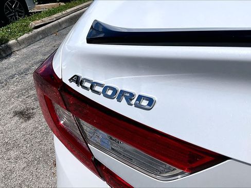 Used 2022 Honda Accord Sport Special Edition image 10