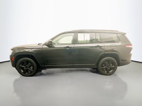Used 2023 Jeep Grand Cherokee L Laredo AWD/4WD image 4