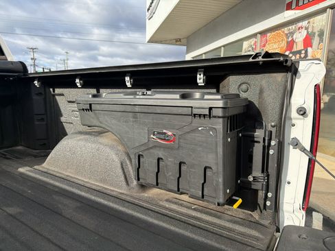 Used 2021 Chevrolet Silverado 1500 LTZ w/ Technology Package image 12