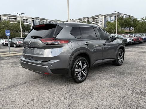 Used 2024 Nissan Rogue SL w/ SL Premium Package FWD image 5