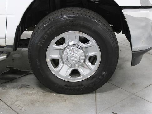 Used 2022 RAM 3500 Big Horn image 16