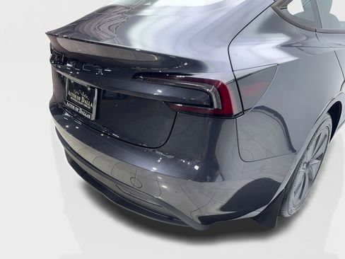 Used 2024 Tesla Model 3 Long Range image 18