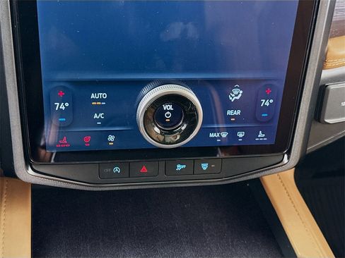 Used 2022 Ford Expedition Max Platinum image 10