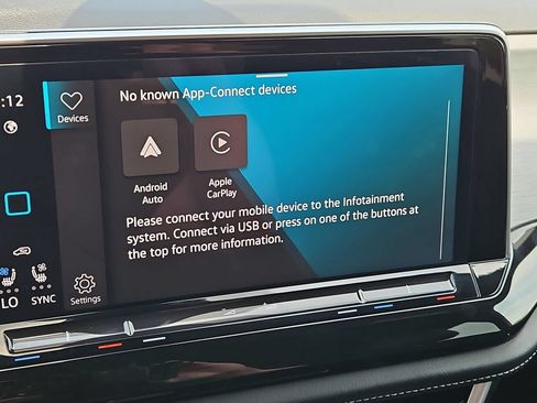 Used 2025 Volkswagen Atlas Cross Sport SE FWD image 17