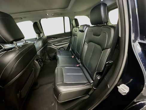 Used 2022 Jeep Grand Cherokee Limited 4xe w/ Luxury Tech Group II image 30