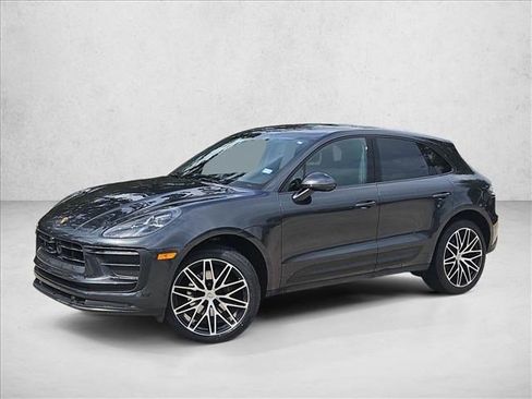Used 2023 Porsche Macan image 1