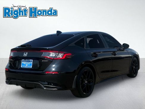 Used 2024 Honda Civic Sport image 7