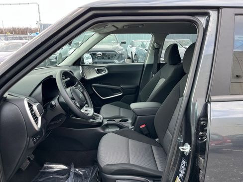 Used 2025 Kia Soul LX w/ LX Technology Package image 25