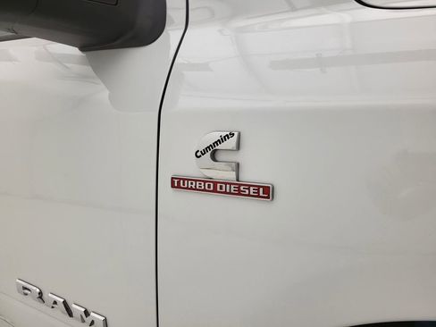 Used 2024 RAM 2500 Big Horn w/ Off Road Package AWD/4WD image 25