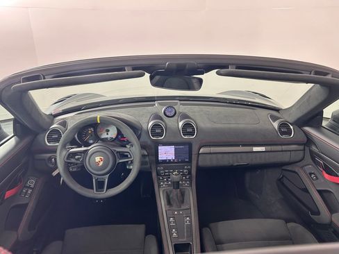 Certified 2025 Porsche 718 Boxster Spyder RS RWD image 13