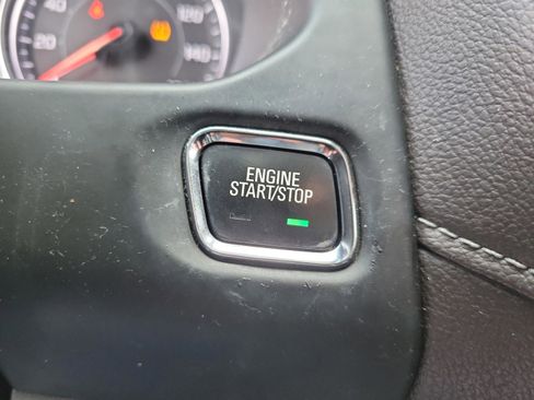 Used 2018 GMC Acadia SLT image 37