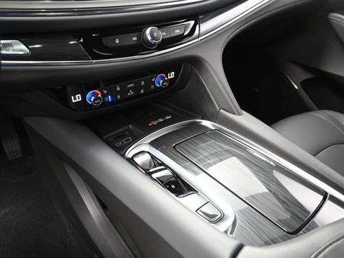 Used 2024 Buick Enclave Premium FWD image 26