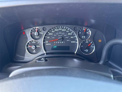 Used 2024 Chevrolet Express 2500 w/ Driver Convenience Package image 14