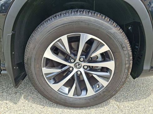 Certified 2022 Lexus RX 350L Premium w/ Premium Package AWD/4WD image 9