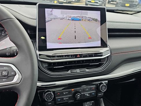 Used 2022 Jeep Compass Trailhawk w/ Sun and Sound Group image 19