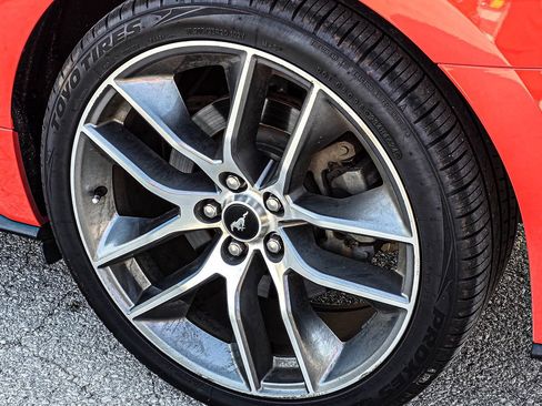 Used 2016 Ford Mustang GT Premium RWD image 7