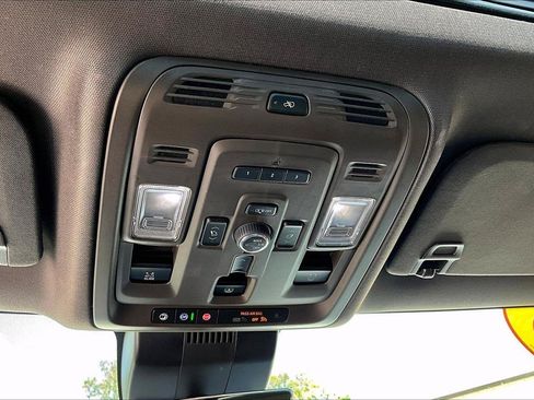 Used 2023 GMC Yukon Denali w/ Denali Reserve Package AWD/4WD image 16