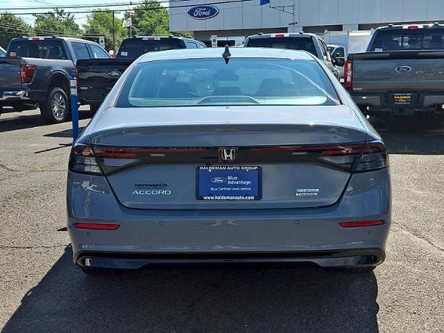 Used 2023 Honda Accord Touring image 6