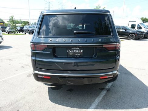 Used 2025 Jeep Wagoneer Series III w/ Premium Group I AWD/4WD image 6