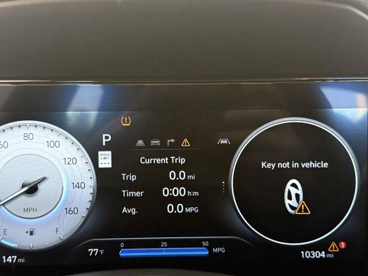 Used 2025 Hyundai Elantra Limited FWD image 18