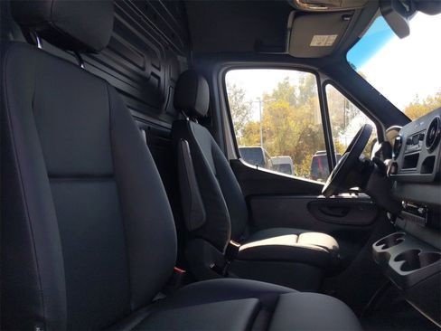 New 2025 Mercedes-Benz Sprinter 3500 image 9
