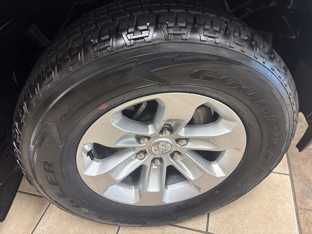 Used 2021 RAM 1500 Laramie AWD/4WD image 48