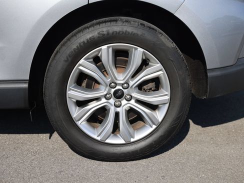 Certified 2023 Ford Edge Titanium w/ Equipment Group 301A AWD/4WD image 30