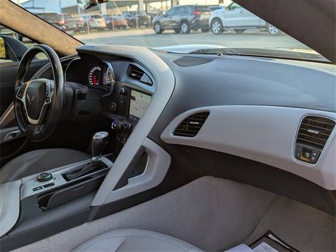 Used 2014 Chevrolet Corvette Stingray Coupe image 11