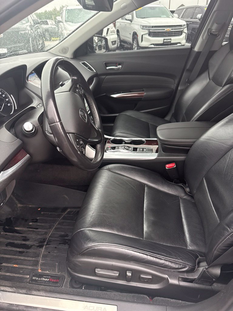 Used 2016 Acura TLX w/ Technology Package FWD image 3