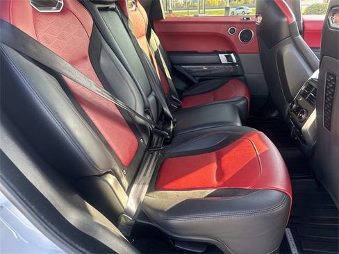 Used 2020 Land Rover Range Rover Sport SVR image 13