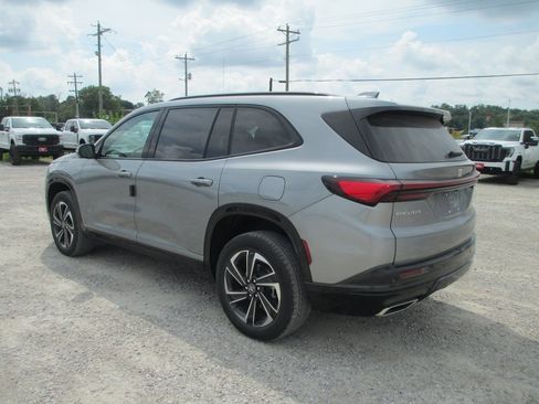 New 2026 Buick Enclave Sport Touring image 9