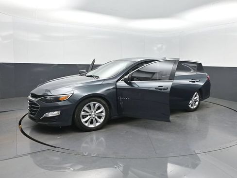 Used 2020 Chevrolet Malibu LT FWD image 39