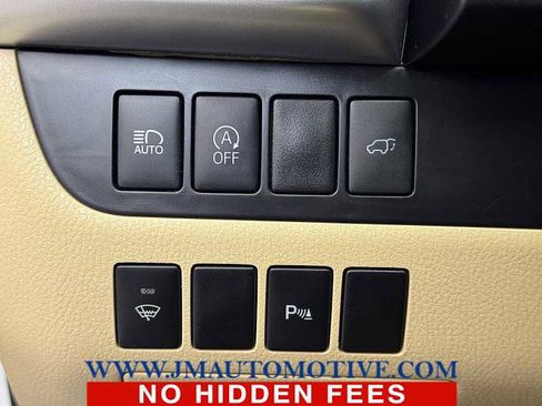 Used 2017 Toyota Highlander Limited image 37
