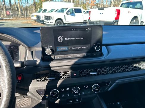 Used 2023 Honda Accord EX image 16