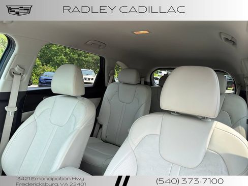 Used 2025 Kia Sorento EX AWD/4WD image 2