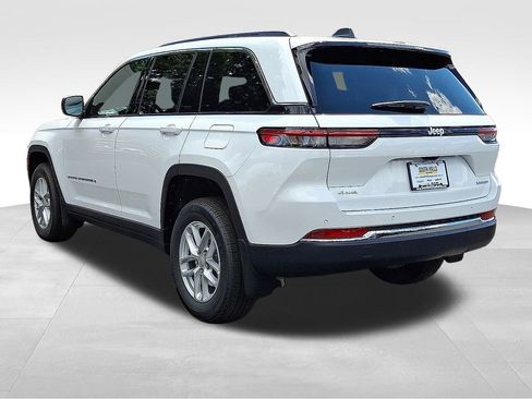 New 2025 Jeep Grand Cherokee Laredo X w/ Luxury Tech Group I image 29