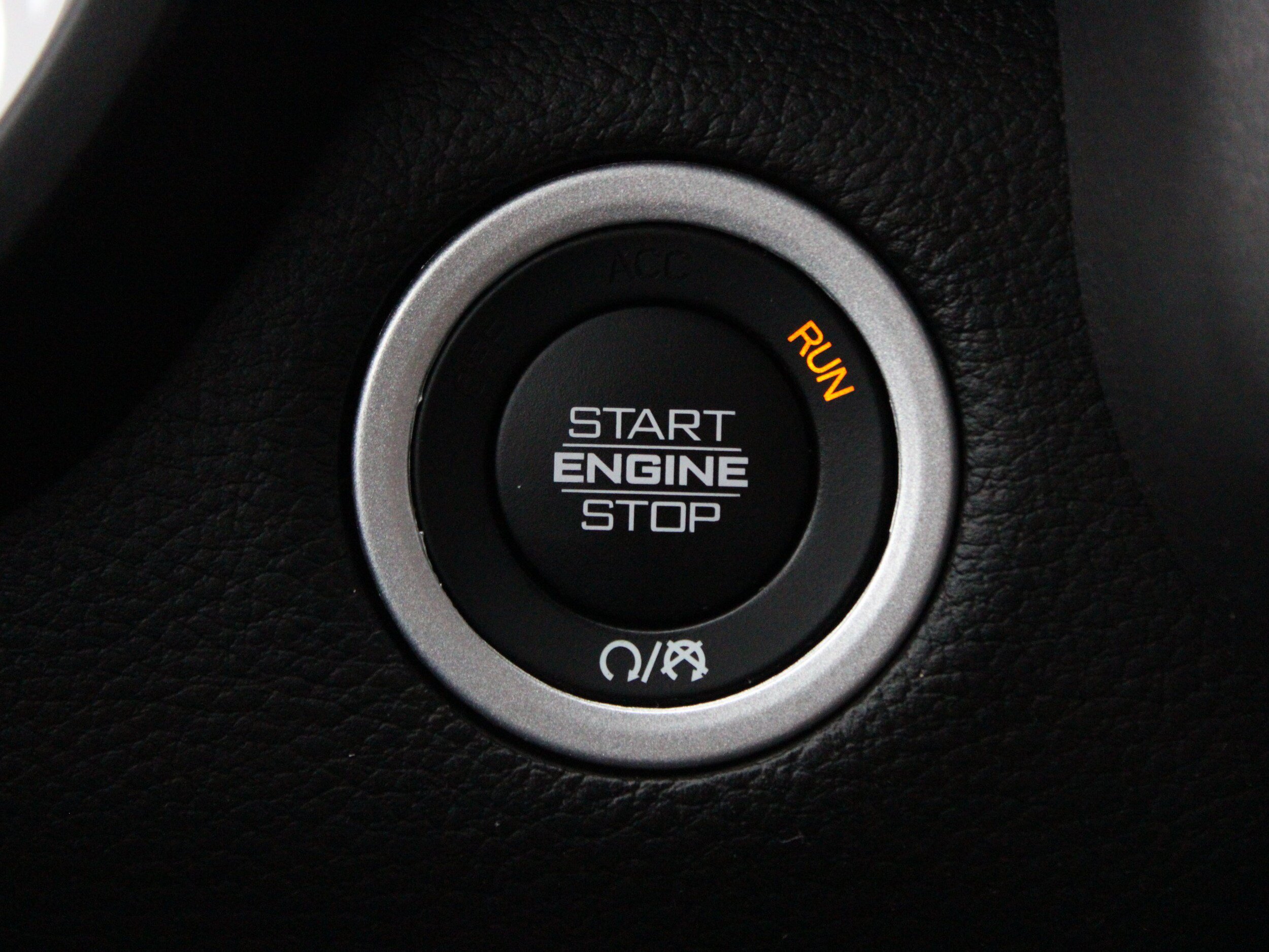 Used 2023 RAM 1500 Laramie AWD/4WD image 23